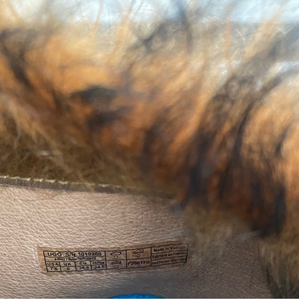 Ugg Tan Wedge Boots with Faux Fur Trim - Picture 4 of 4